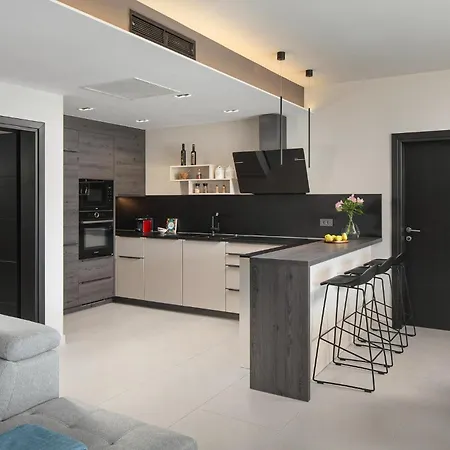 Holiday home 5 Bedroom Lovely In Sveta Marina