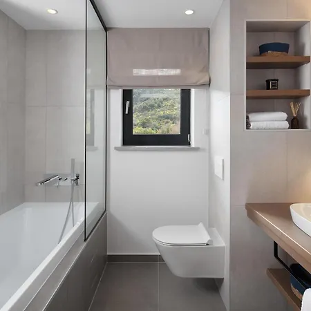 Holiday home 5 Bedroom Lovely In *